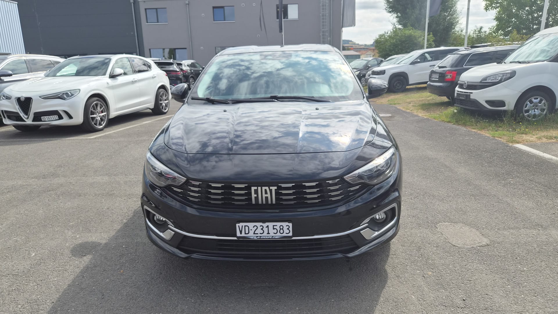 Fiat Tipo 1.5 Hybrid 130 ch (DCT7 automatique) 3 WhatsApp Image 2026 08 06 at 11.02.11 2